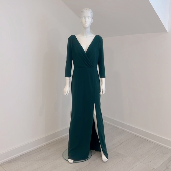 NWT SAMPLE SALE AfterSix 6797 size M (10-12) Hunter Green Stretch Crepe Pristine - Picture 1 of 7